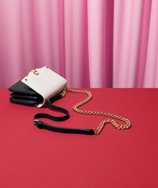 Luxury leather goods, fashion and accessories AIGNER